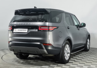 Подержанный автомобиль Land Rover Discovery 2017 года (7 фото)