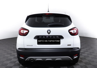 Подержанный автомобиль Renault Kaptur 2019 года (6 фото)