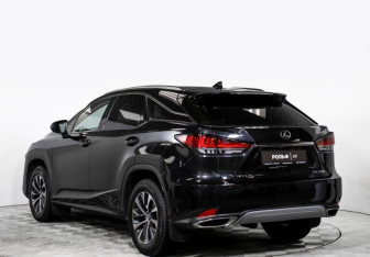 Подержанный автомобиль Lexus RX 2019 года (5 фото)