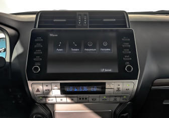 Подержанный автомобиль Toyota Land Cruiser Prado 2020 года (17 фото)