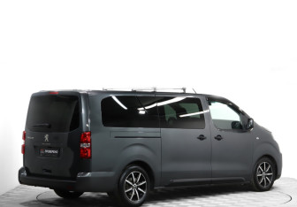 Подержанный автомобиль Peugeot Traveller 2021 года (5 фото)