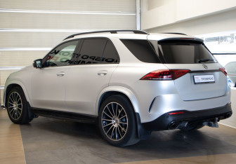 Подержанный автомобиль Mercedes-Benz GLE 2019 года (6 фото)