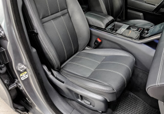 Подержанный автомобиль Land Rover Range Rover Velar 2018 года (22 фото)