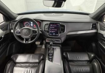 Подержанный автомобиль Volvo XC90 2016 года (19 фото)