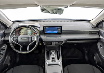 Подержанный автомобиль Haval Jolion 2023 года (14 фото)