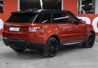 Подержанный автомобиль Land Rover Range Rover Sport 2014 года (5 фото)