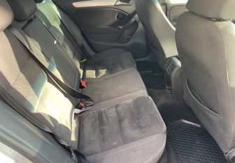 Подержанный автомобиль Volkswagen Golf Hatchback 2009 года (11 фото)