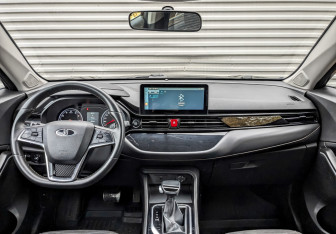 Подержанный автомобиль Москвич 3 2023 года (15 фото)