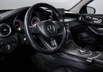 Подержанный автомобиль Mercedes-Benz GLC Coupe 2017 года (14 фото)