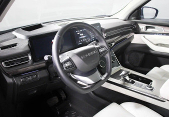 Подержанный автомобиль Exeed VX 2022 года (6 фото)