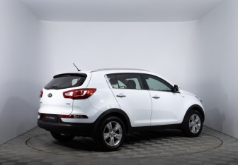 Подержанный автомобиль Kia Sportage 2014 года (5 фото)