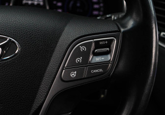 Подержанный автомобиль Hyundai Santa Fe 2012 года (19 фото)