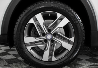 Подержанный автомобиль Mercedes-Benz GLB 2020 года (17 фото)