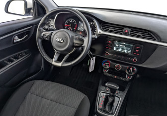 Подержанный автомобиль Kia Rio Sedan 2021 года (27 фото)