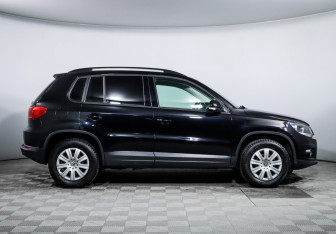 Подержанный автомобиль Volkswagen Tiguan 2016 года (4 фото)