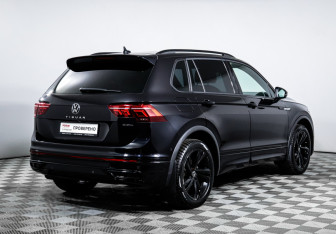 Подержанный автомобиль Volkswagen Tiguan 2021 года (5 фото)