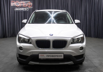 Подержанный автомобиль BMW X1 2013 года (2 фото)