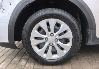 Подержанный автомобиль Kia Rio Hatchback 2021 года (12 фото)