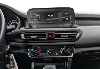 Подержанный автомобиль Kia Seltos 2021 года (17 фото)