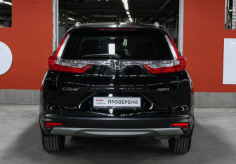 Подержанный автомобиль Honda CR-V 2017 года (6 фото)