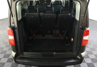 Подержанный автомобиль Citroen SpaceTourer 2018 года (10 фото)