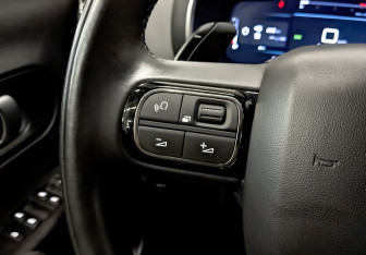 Подержанный автомобиль Citroen C5 Aircross 2021 года (25 фото)