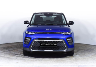 Подержанный автомобиль Kia Soul 2022 года (2 фото)