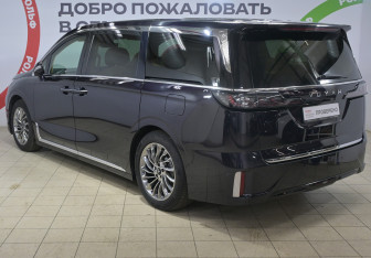 Подержанный автомобиль Voyah Dream 2023 года (6 фото)
