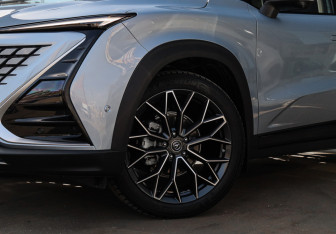 Подержанный автомобиль Changan UNI-T 2024 года (26 фото)