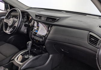 Подержанный автомобиль Nissan X-Trail 2019 года (13 фото)