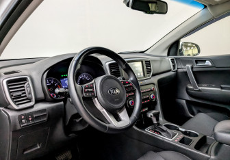 Подержанный автомобиль Kia Sportage 2020 года (16 фото)