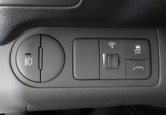 Подержанный автомобиль Hyundai Grand Starex 2016 года (12 фото)