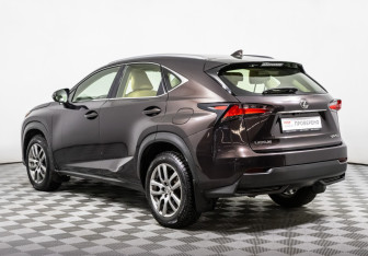 Подержанный автомобиль Lexus NX 2015 года (7 фото)