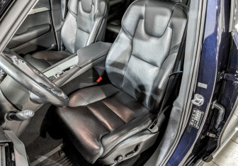 Подержанный автомобиль Volvo XC90 2018 года (19 фото)