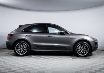 Подержанный автомобиль Porsche Macan 2014 года (4 фото)