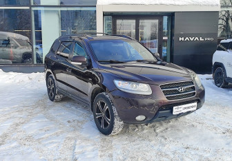 Подержанный автомобиль Hyundai Santa Fe 2008 года (3 фото)