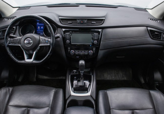 Подержанный автомобиль Nissan Qashqai 2021 года (13 фото)