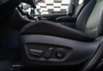 Новый Toyota RAV4 2025 (9 фото)