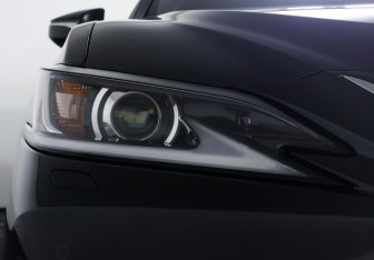 Подержанный автомобиль Lexus ES 2020 года (21 фото)