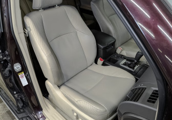Подержанный автомобиль Toyota Land Cruiser Prado 2011 года (23 фото)