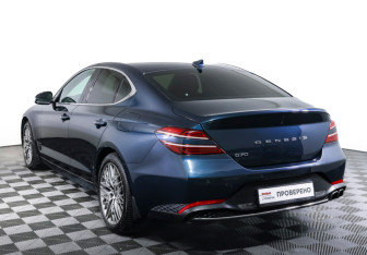 Подержанный автомобиль Genesis G70 2021 года (7 фото)