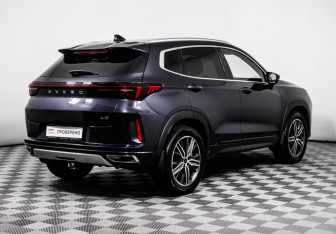 Подержанный автомобиль Exeed LX 2022 года (5 фото)
