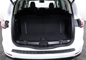 Подержанный автомобиль Ford S-MAX 2018 года (24 фото)