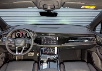 Новый Audi Q7 2025 (10 фото)