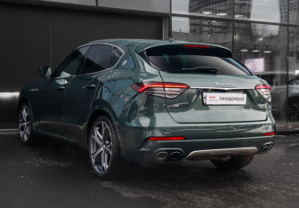 Подержанный автомобиль Maserati Levante 2021 года (7 фото)