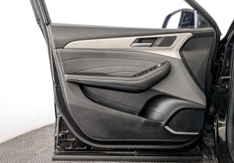 Подержанный автомобиль Haval F7 2022 года (19 фото)