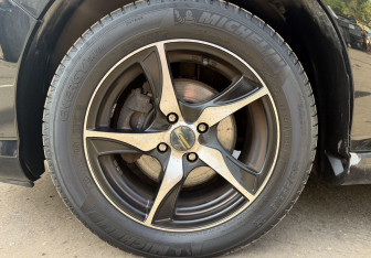 Подержанный автомобиль Peugeot 408 2013 года (9 фото)