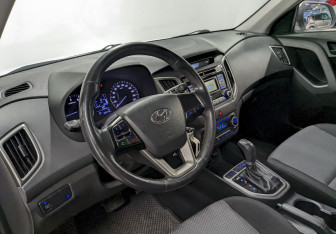 Подержанный автомобиль Hyundai Creta 2017 года (13 фото)