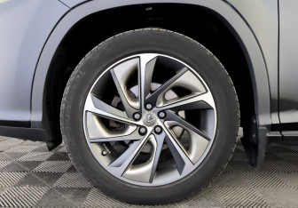 Подержанный автомобиль Lexus RX 2016 года (18 фото)