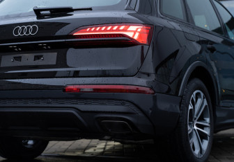 Новый Audi Q7 2026 (3 фото)